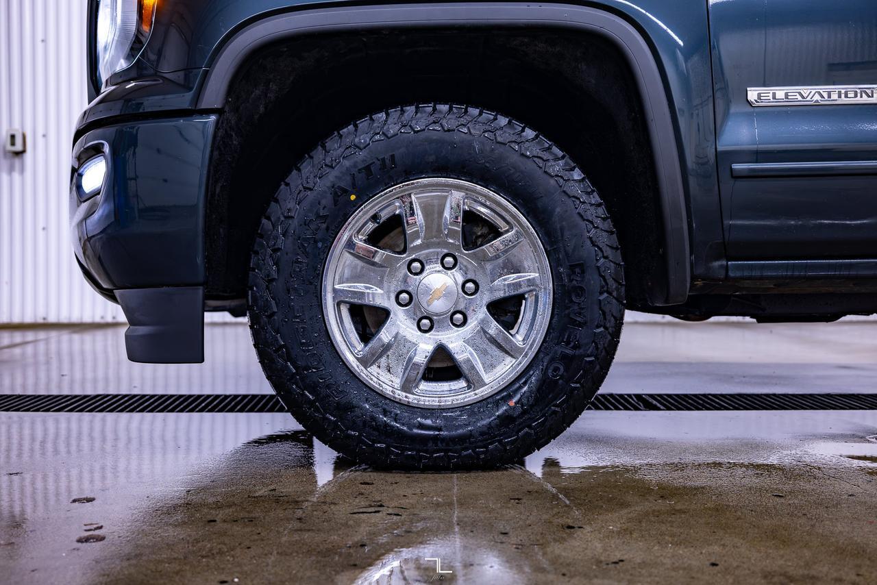 2018 GMC Sierra 1500 4x4 Crew Cab SLE Elevation PSeat BCam Red Deer AB