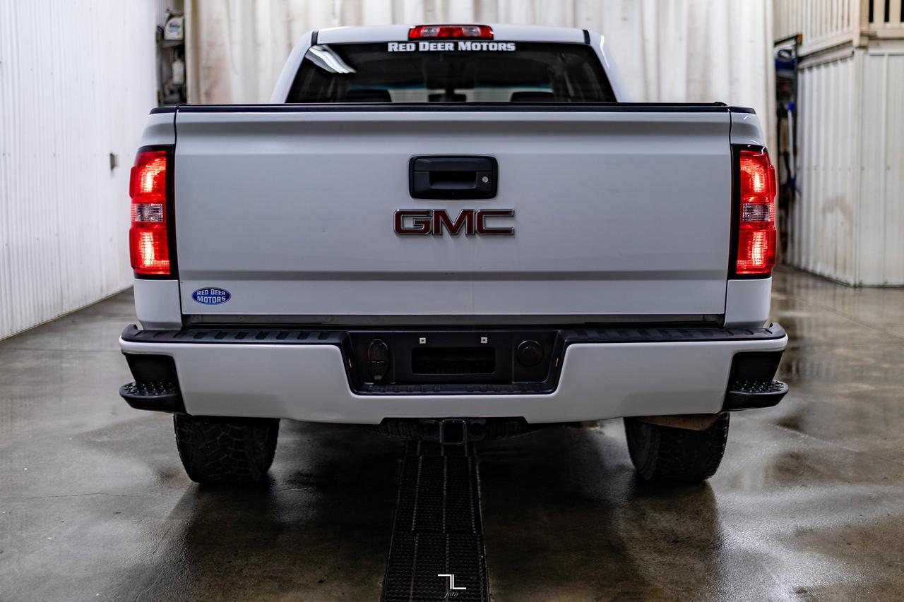 2018 GMC Sierra 1500 4x4 Crew Cab SLE Elevation PSeat BCam Red Deer AB