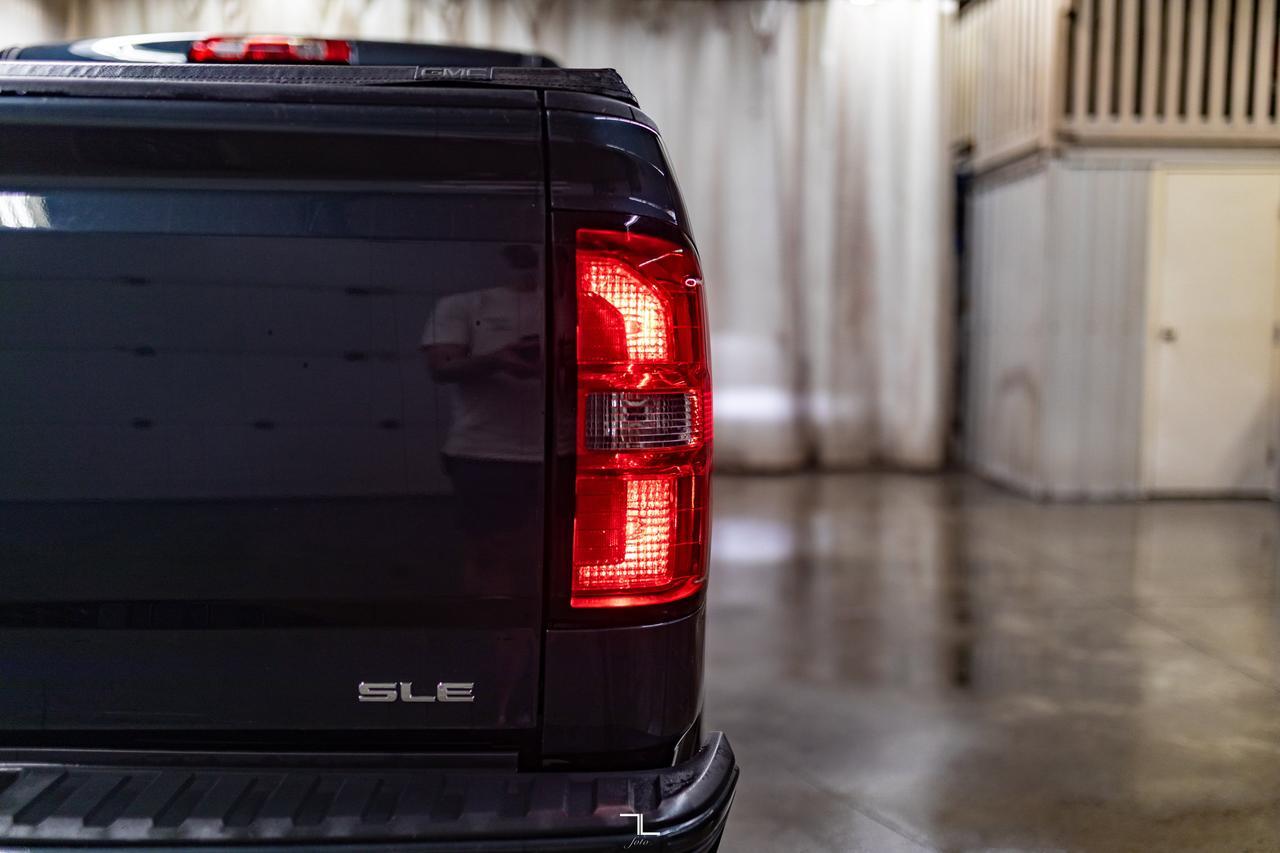 2018 GMC Sierra 1500 4x4 Crew Cab SLE Elevation Z71 BCam Red Deer AB