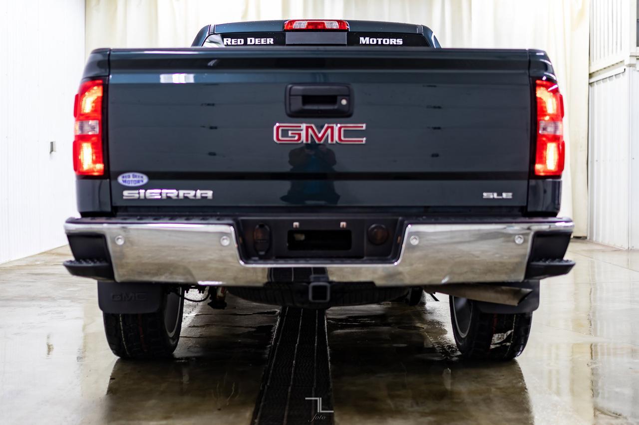 2018 GMC Sierra 1500 4x4 Crew Cab SLE Z71 BCam 22&quot; Wheels Red Deer AB