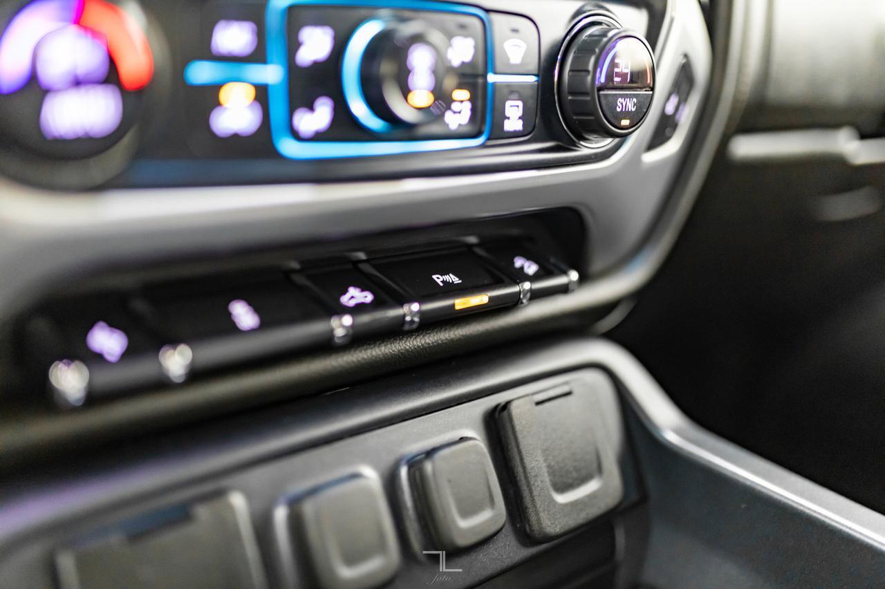 2018 GMC Sierra 1500 4x4 Crew Cab SLE Z71 BCam 22&quot; Wheels Red Deer AB