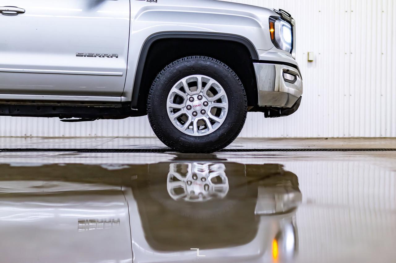 2018 GMC Sierra 1500 4x4 Crew Cab SLE Z71 BCam Hseat Red Deer AB