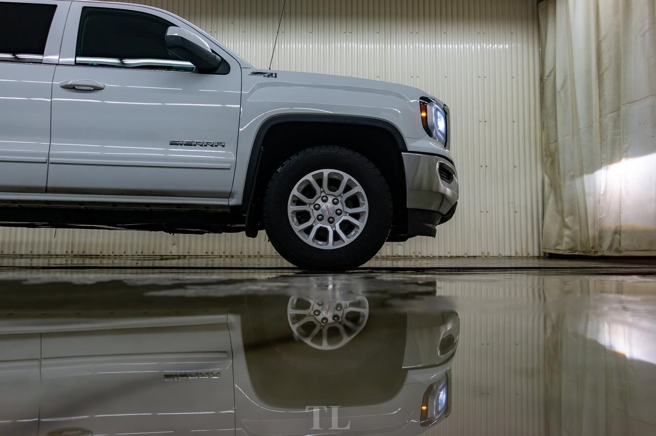 2018 GMC Sierra 1500 4x4 Crew Cab SLE Z71 BCam Red Deer AB