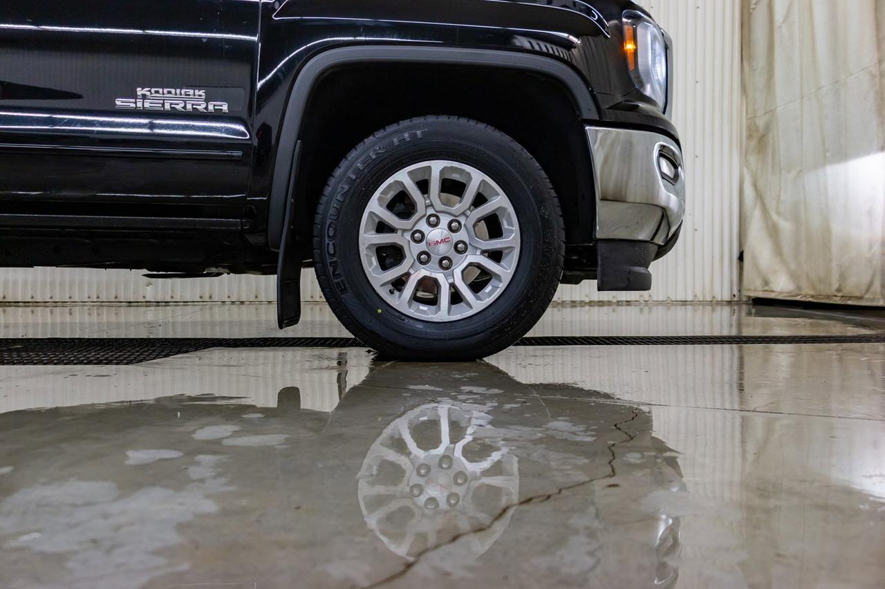 2018 GMC Sierra 1500 4x4 Crew Cab SLE Z71 Kodiak BCam Red Deer AB
