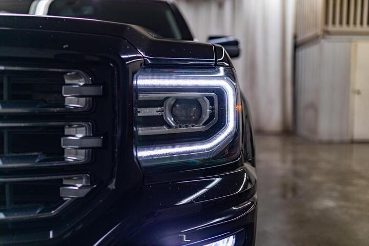 2018 GMC Sierra 1500 4x4 Crew Cab SLT All Terrain Leather Roof BCam Red Deer AB 2018 GMC Sierra 1500 4x4 Crew Cab SLT All Terrain Leather Roof BCam Red Deer AB