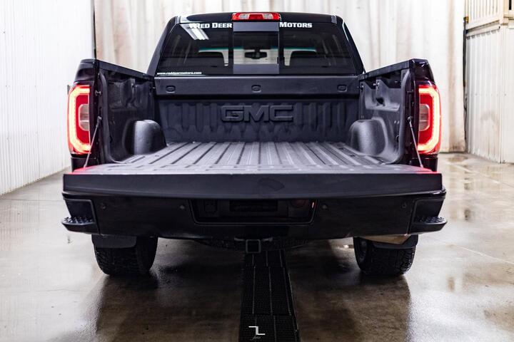2018 GMC Sierra 1500 4x4 Crew Cab SLT All Terrain Leather Roof BCam Red Deer AB 2018 GMC Sierra 1500 4x4 Crew Cab SLT All Terrain Leather Roof BCam Red Deer AB