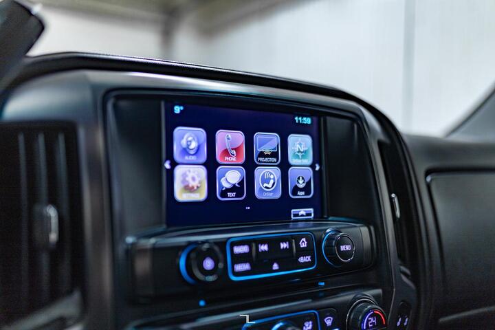 2018 GMC Sierra 1500 4x4 Crew Cab SLT All Terrain Leather Roof BCam Red Deer AB 2018 GMC Sierra 1500 4x4 Crew Cab SLT All Terrain Leather Roof BCam Red Deer AB