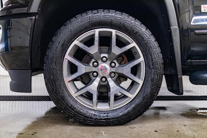 2018 GMC Sierra 1500 4x4 Crew Cab SLT All Terrain Leather Roof BCam Red Deer AB 2018 GMC Sierra 1500 4x4 Crew Cab SLT All Terrain Leather Roof BCam Red Deer AB