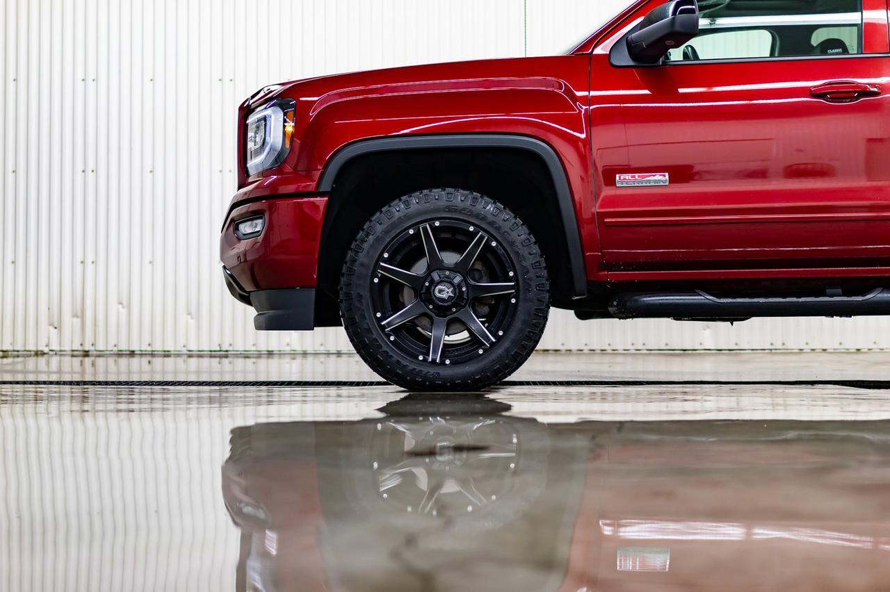 2018 GMC Sierra 1500 4x4 Crew Cab SLT All Terrain Leather Roof Nav Red Deer AB