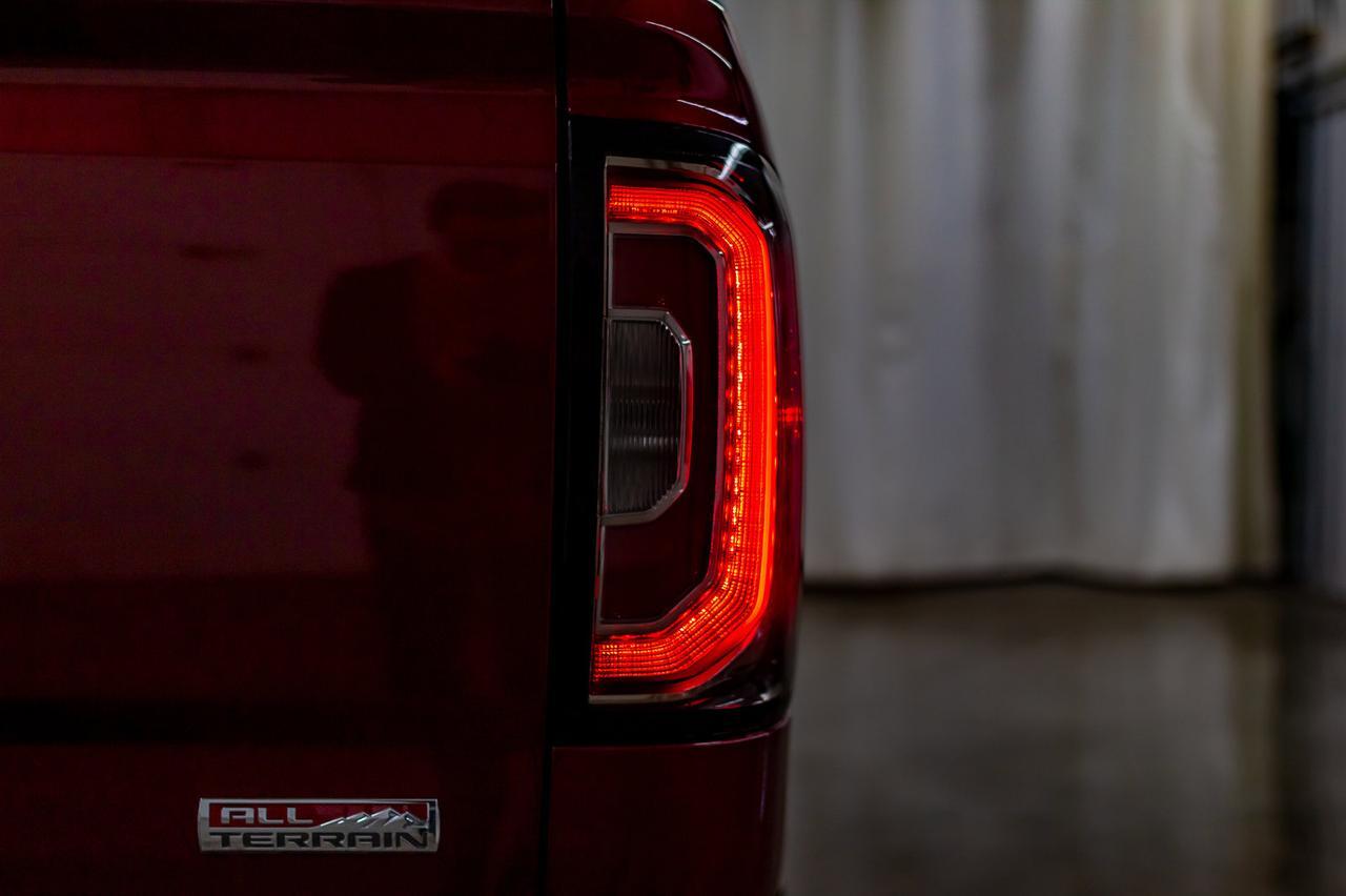 2018 GMC Sierra 1500 4x4 Crew Cab SLT All Terrain Leather Roof Nav Red Deer AB