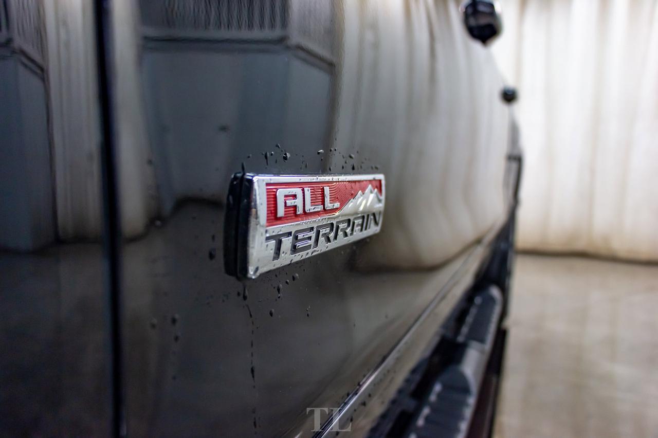 2018 GMC Sierra 1500 4x4 Crew Cab SLT All Terrain Leather Roof Nav Red Deer AB