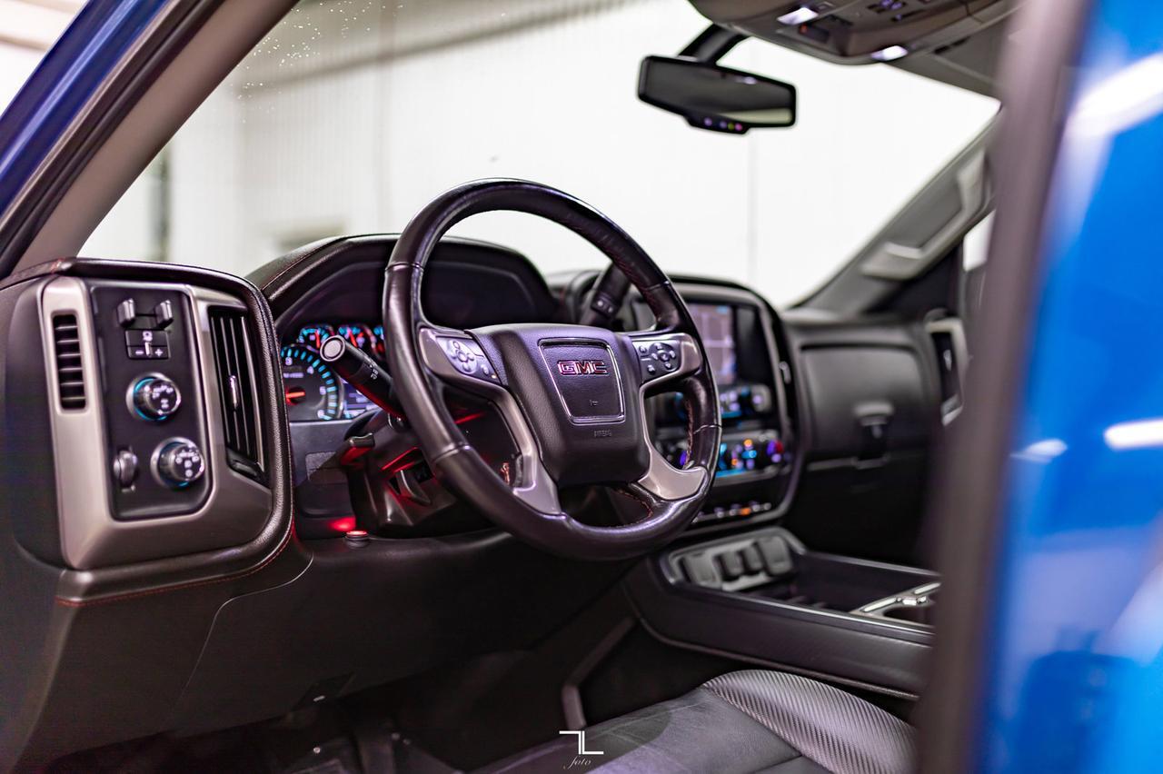 2018 GMC Sierra 1500 4x4 Crew Cab SLT All Terrain X Leather Roof Nav BCam Red Deer AB