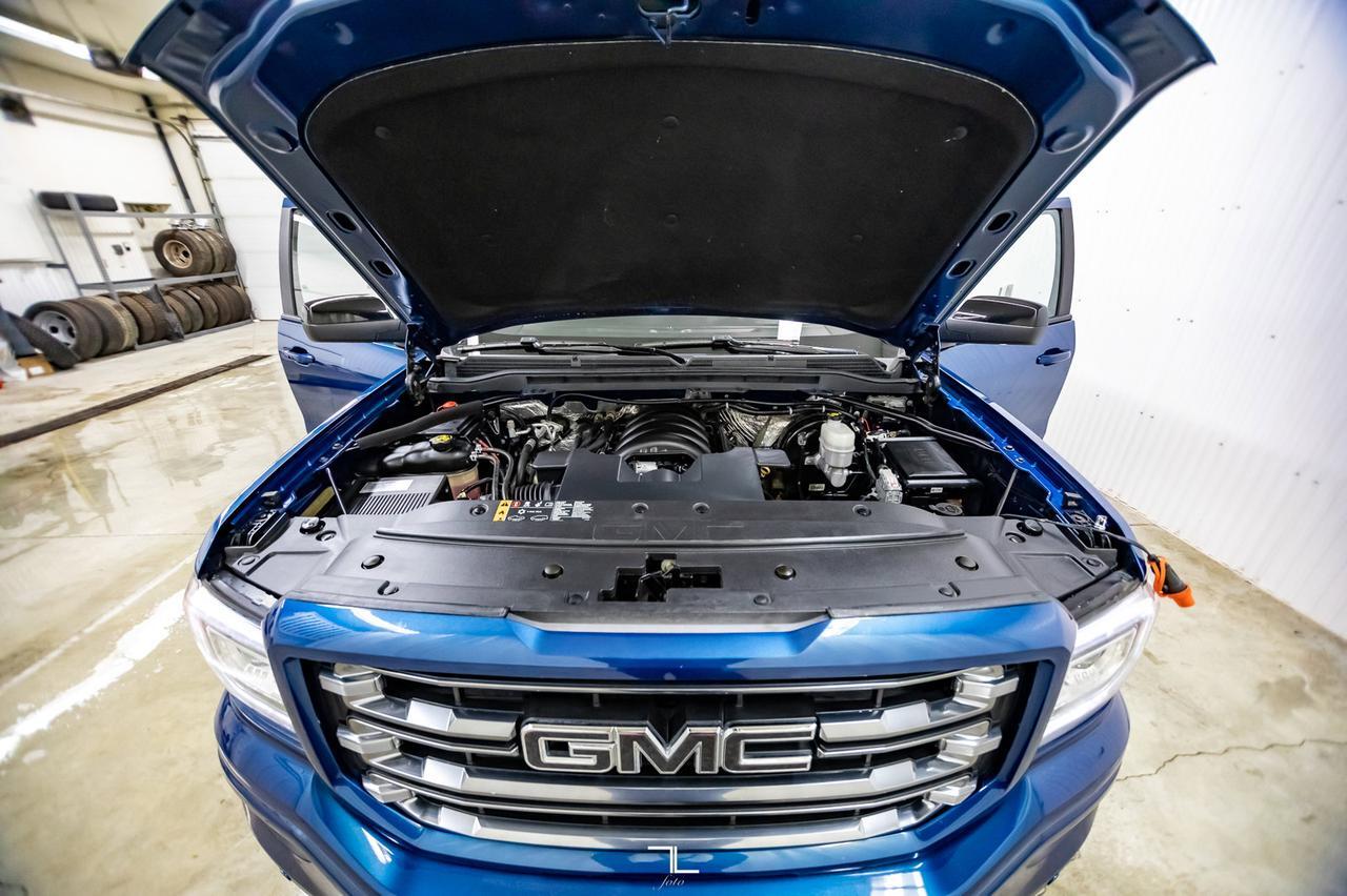 2018 GMC Sierra 1500 4x4 Crew Cab SLT All Terrain X Leather Roof Nav BCam Red Deer AB