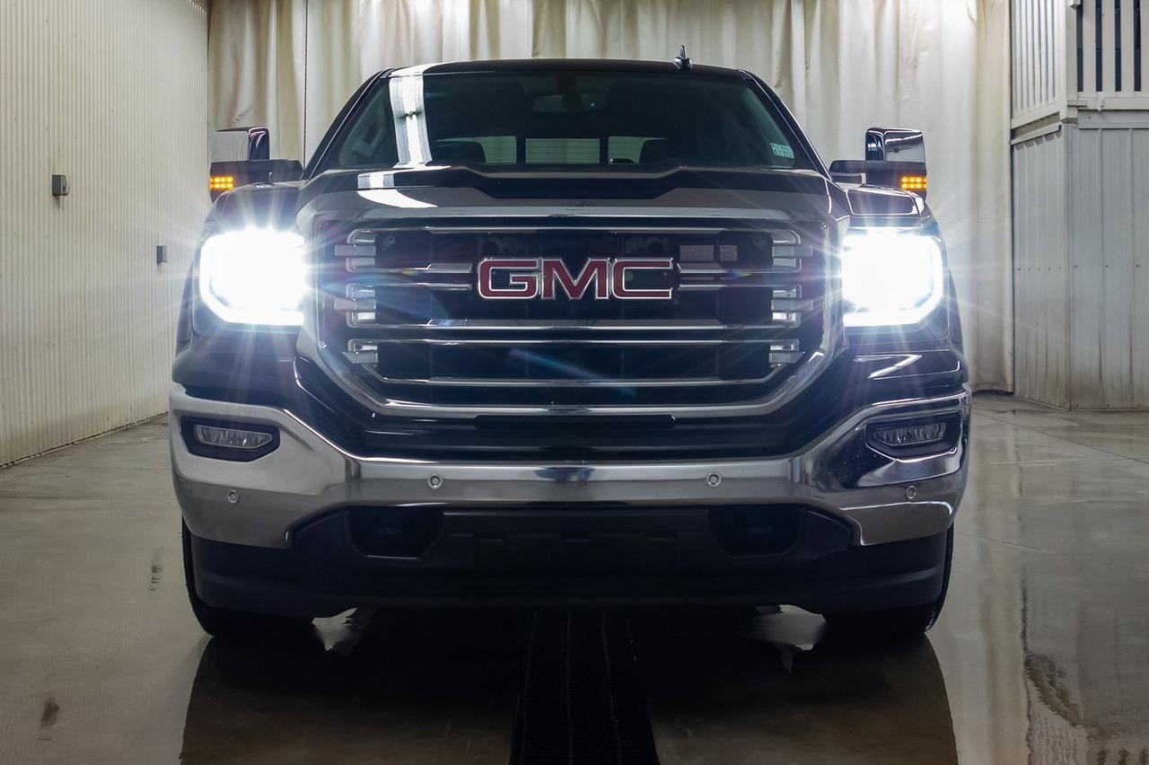 2018 GMC Sierra 1500 4x4 Crew Cab SLT LWB Leather Roof Nav Red Deer AB