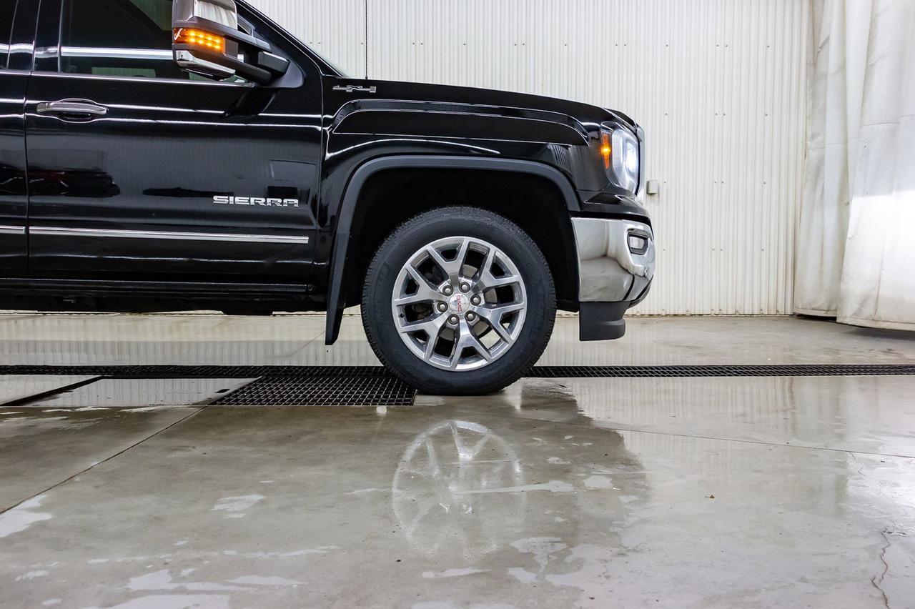 2018 GMC Sierra 1500 4x4 Crew Cab SLT LWB Leather Roof Nav Red Deer AB