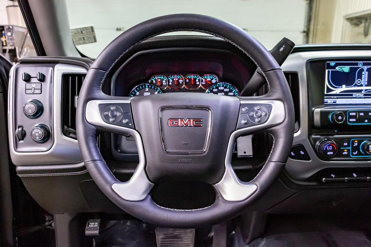 2018 GMC Sierra 1500 4x4 Crew Cab SLT LWB Leather Roof Nav Red Deer AB