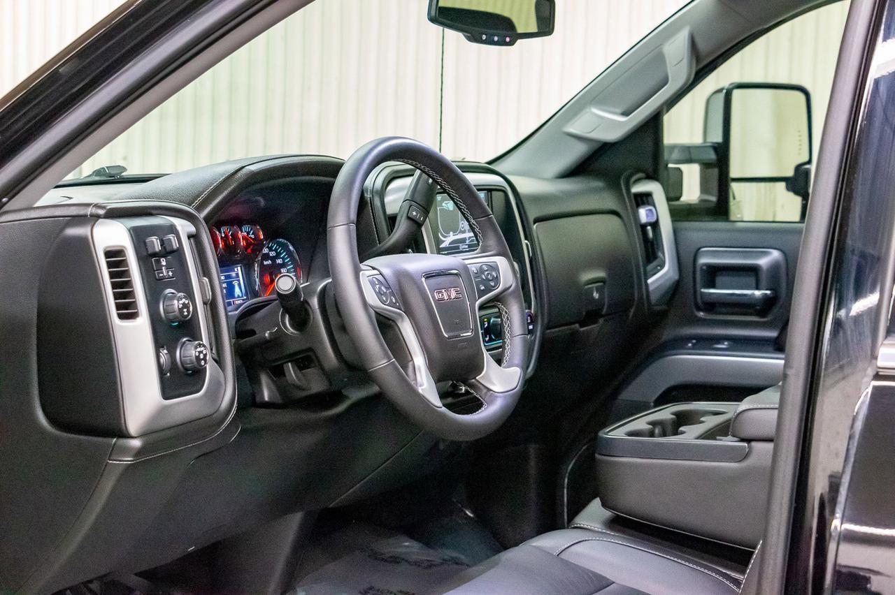 2018 GMC Sierra 1500 4x4 Crew Cab SLT LWB Leather Roof Nav Red Deer AB