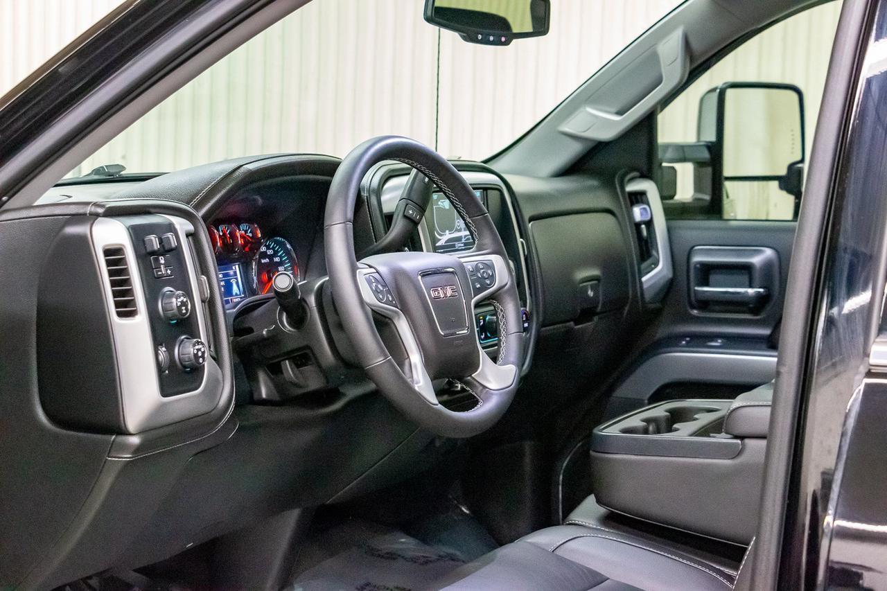 2018 GMC Sierra 1500 4x4 Crew Cab SLT LWB Leather Roof Nav Red Deer AB