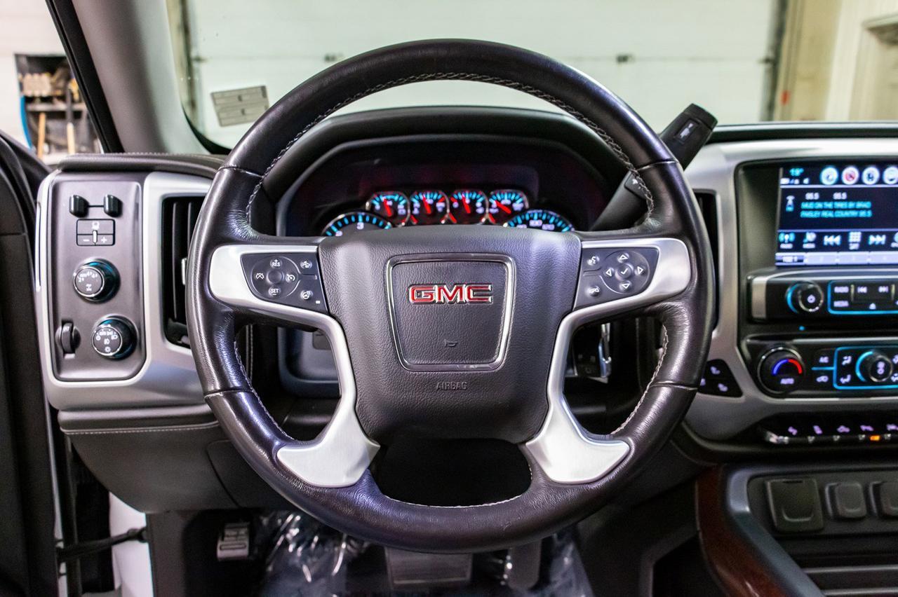 2018 GMC Sierra 1500 4x4 Crew Cab SLT Leather Roof BCam Red Deer AB