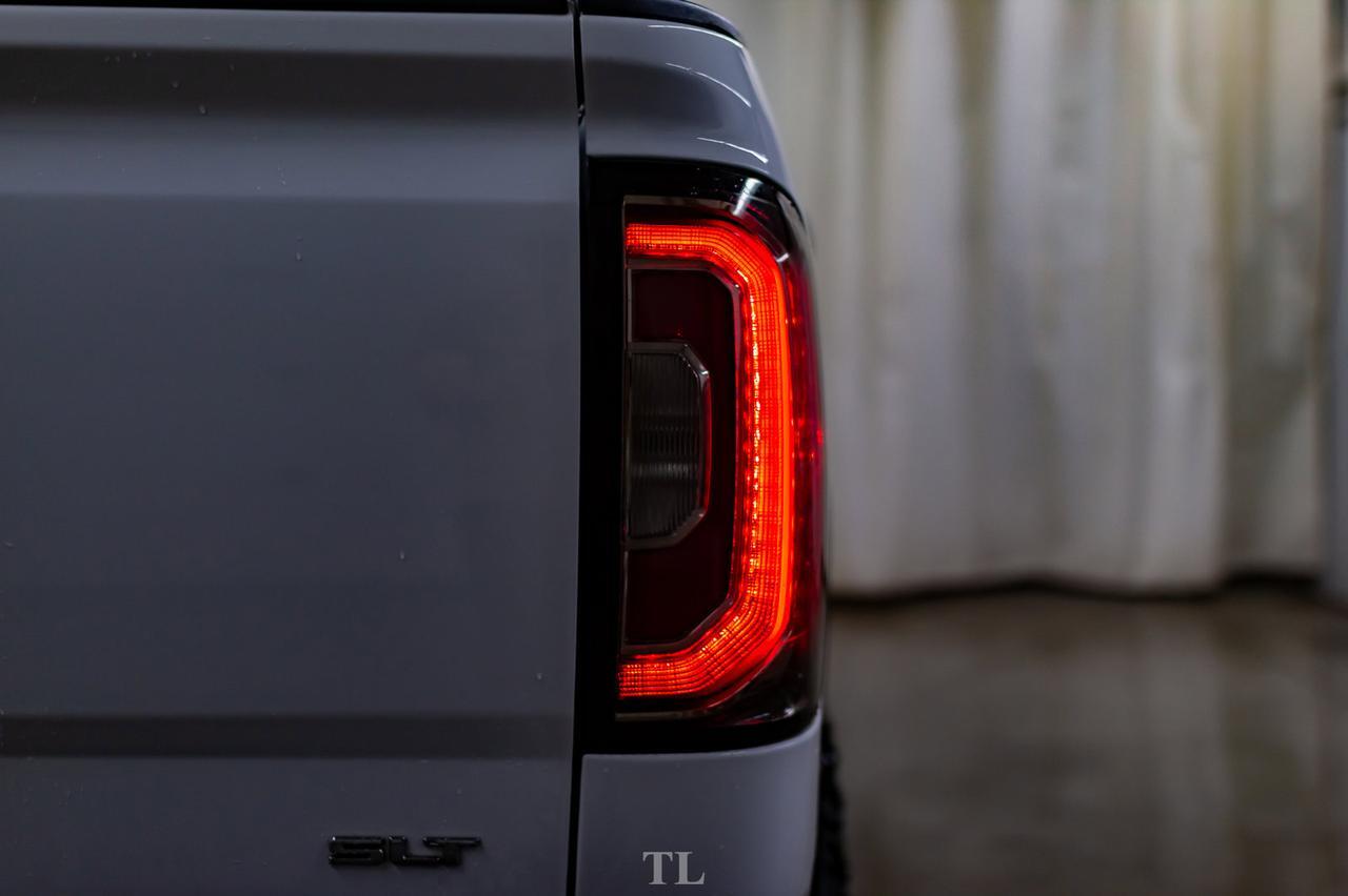 2018 GMC Sierra 1500 4x4 Crew Cab SLT Level Kit Leather Roof Nav Red Deer AB