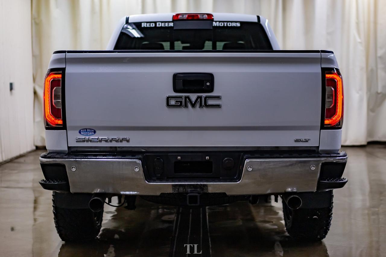 2018 GMC Sierra 1500 4x4 Crew Cab SLT Level Kit Leather Roof Nav Red Deer AB