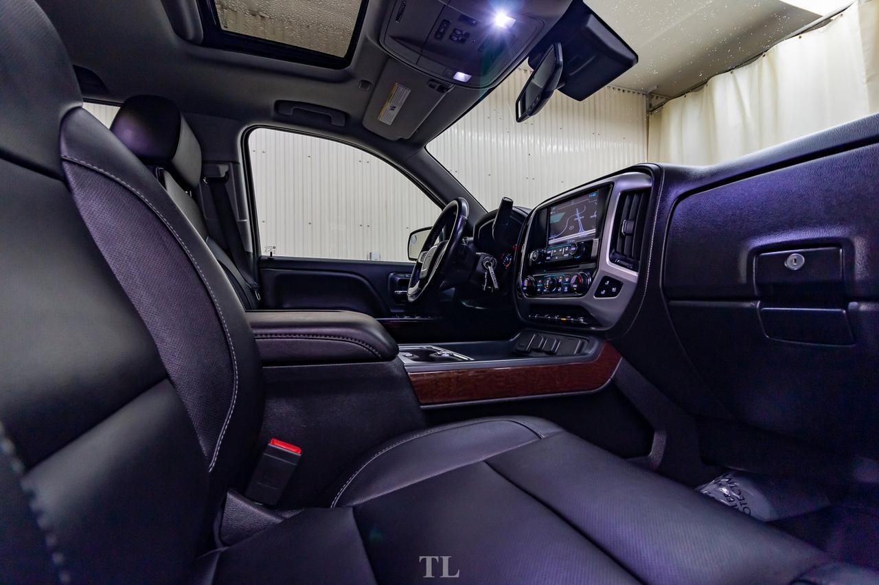 2018 GMC Sierra 1500 4x4 Crew Cab SLT Level Kit Leather Roof Nav Red Deer AB