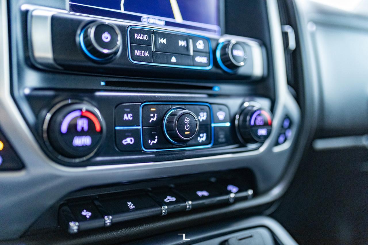 2018 GMC Sierra 1500 4x4 Crew Cab SLT Z71 Leather Nav BCam Red Deer AB