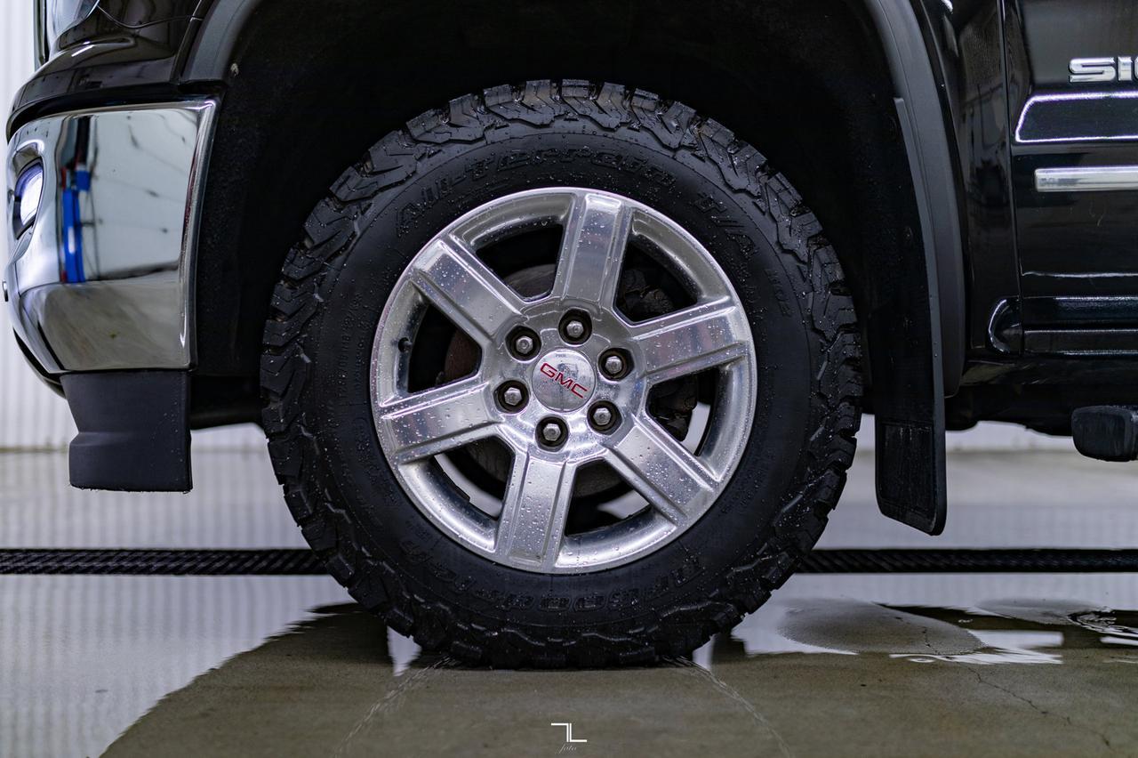 2018 GMC Sierra 1500 4x4 Crew Cab SLT Z71 Leather Nav BCam Red Deer AB