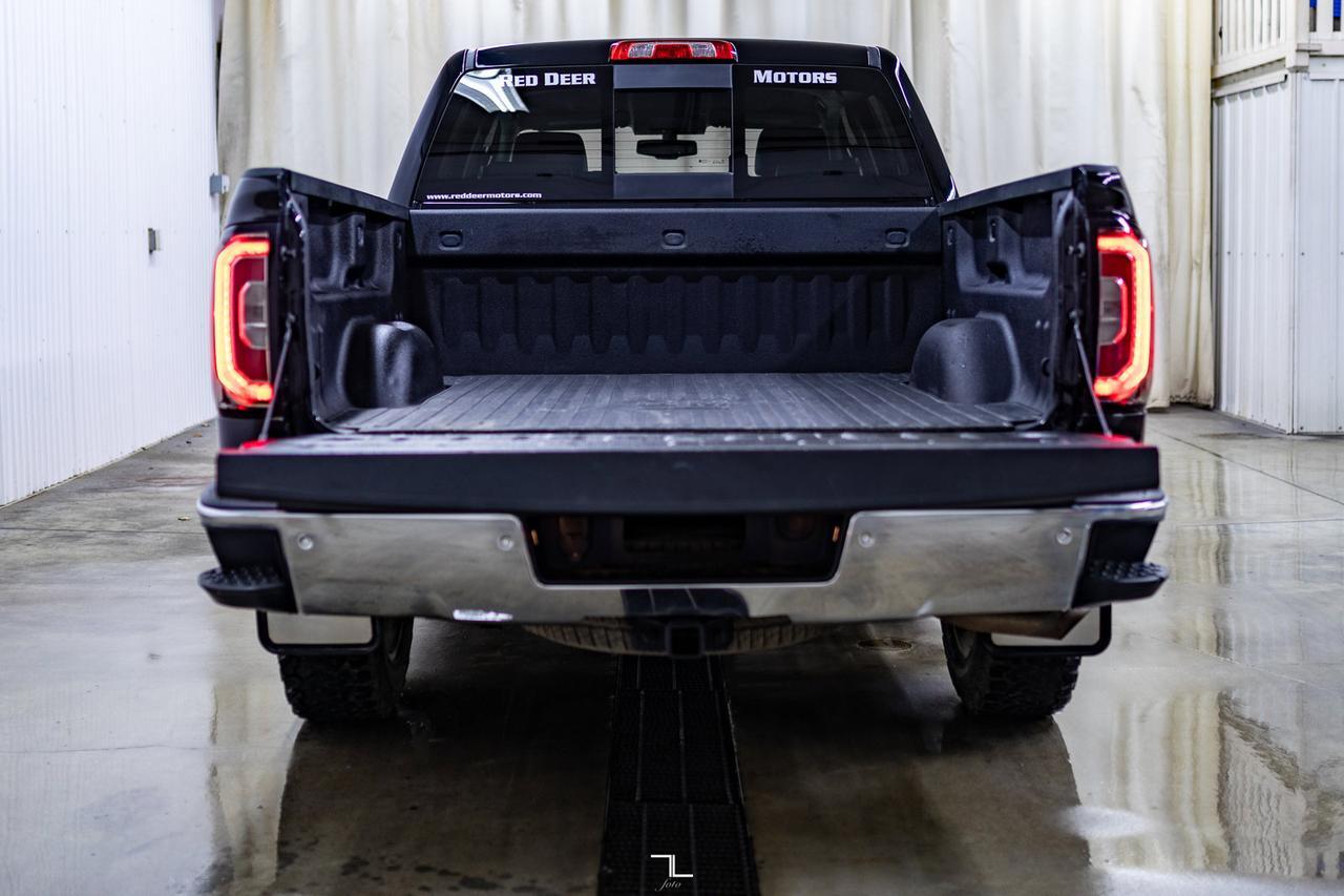 2018 GMC Sierra 1500 4x4 Crew Cab SLT Z71 Leather Nav BCam Red Deer AB