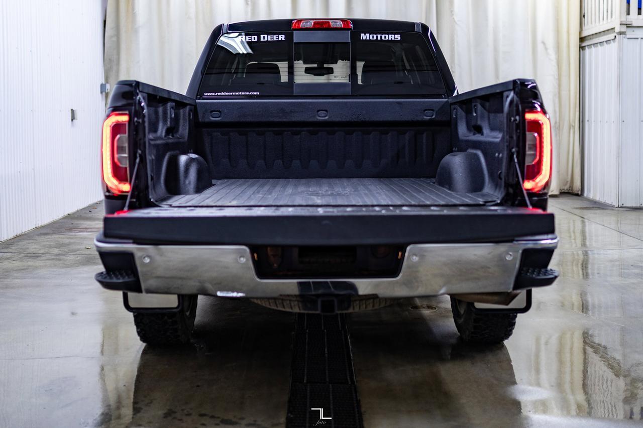 2018 GMC Sierra 1500 4x4 Crew Cab SLT Z71 Leather Nav BCam Red Deer AB