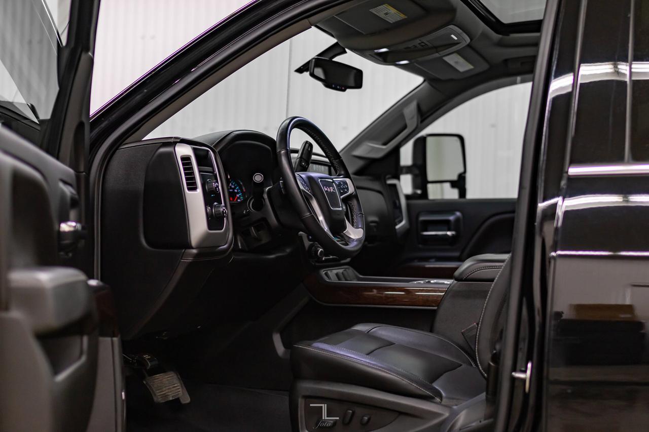 2018 GMC Sierra 1500 4x4 Crew Cab SLT Z71 Leather Roof 4" Lift Kit Red Deer AB