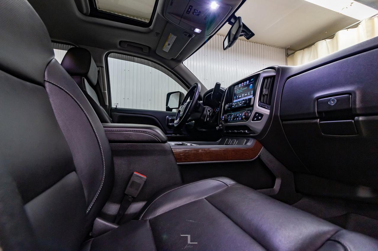 2018 GMC Sierra 1500 4x4 Crew Cab SLT Z71 Leather Roof 4" Lift Kit Red Deer AB