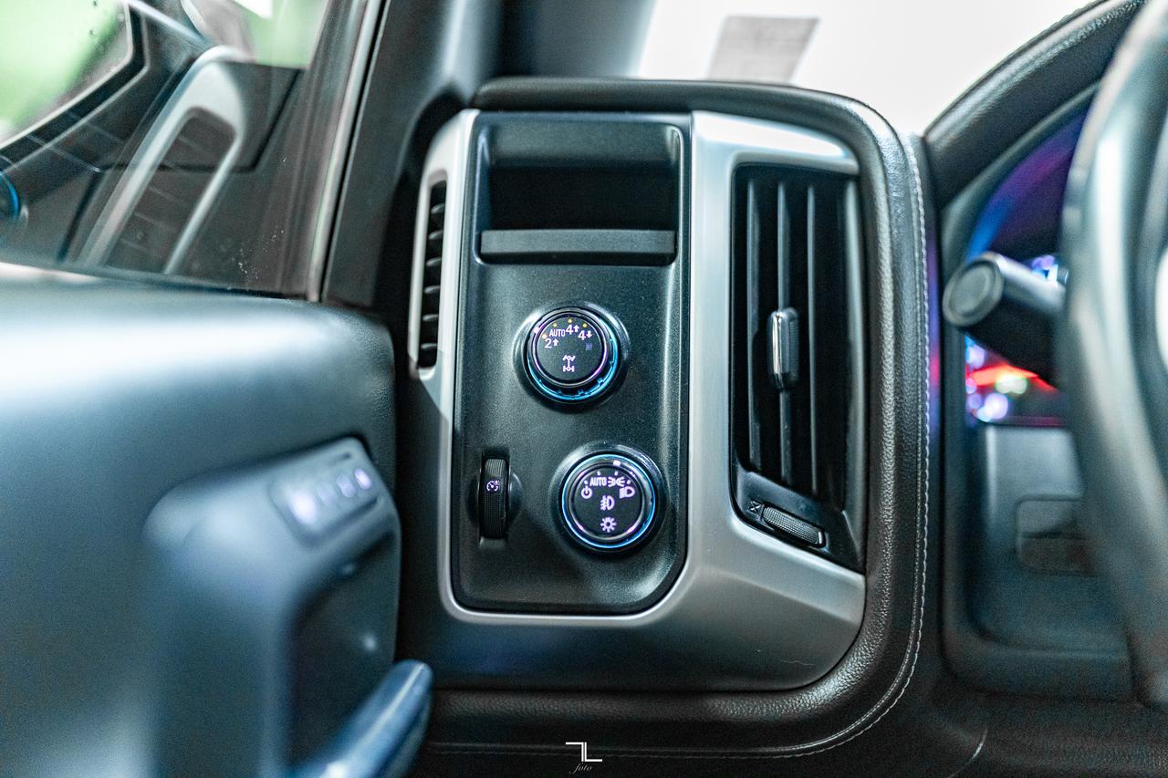 2018 GMC Sierra 1500 4x4 Crew Cab SLT Z71 Leather Roof BCam Red Deer AB