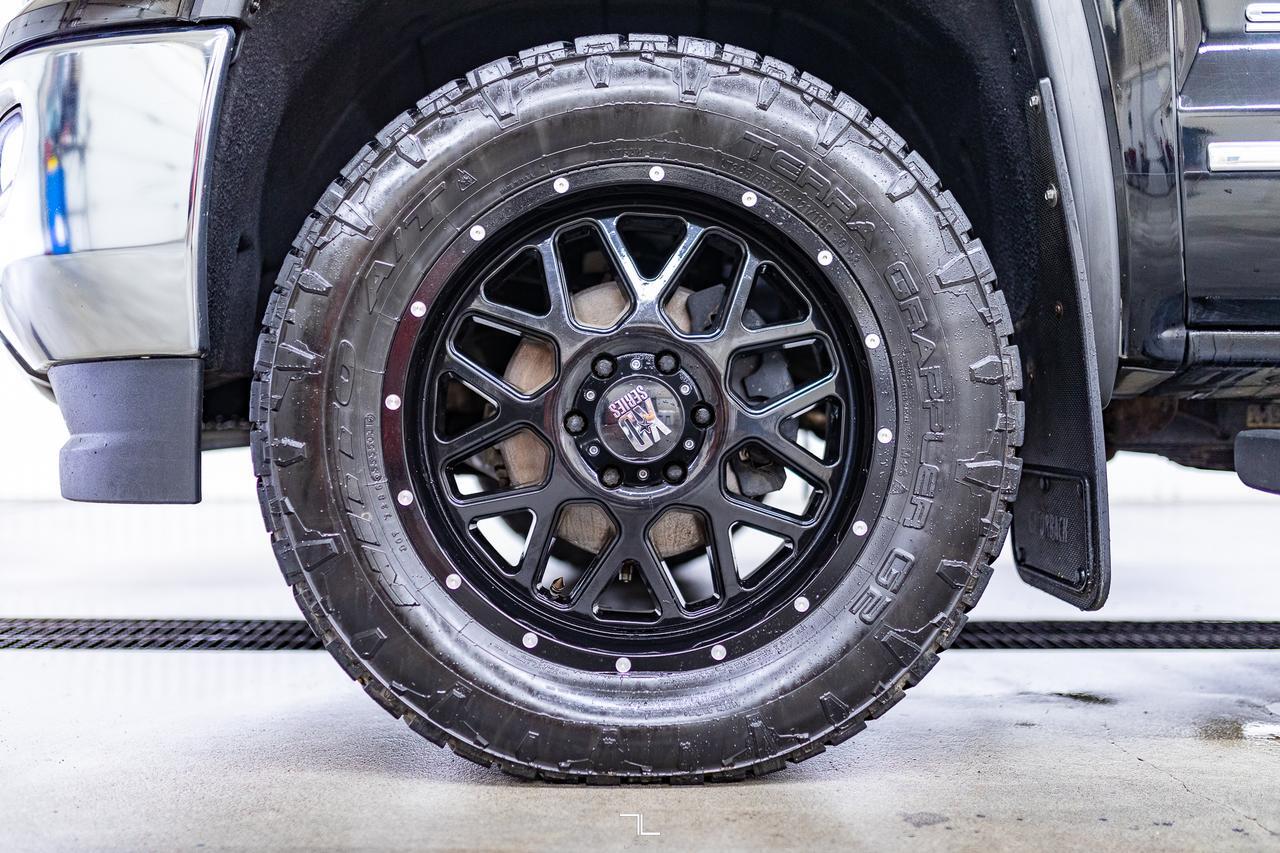 2018 GMC Sierra 1500 4x4 Crew Cab SLT Z71 Leather Roof BCam Red Deer AB