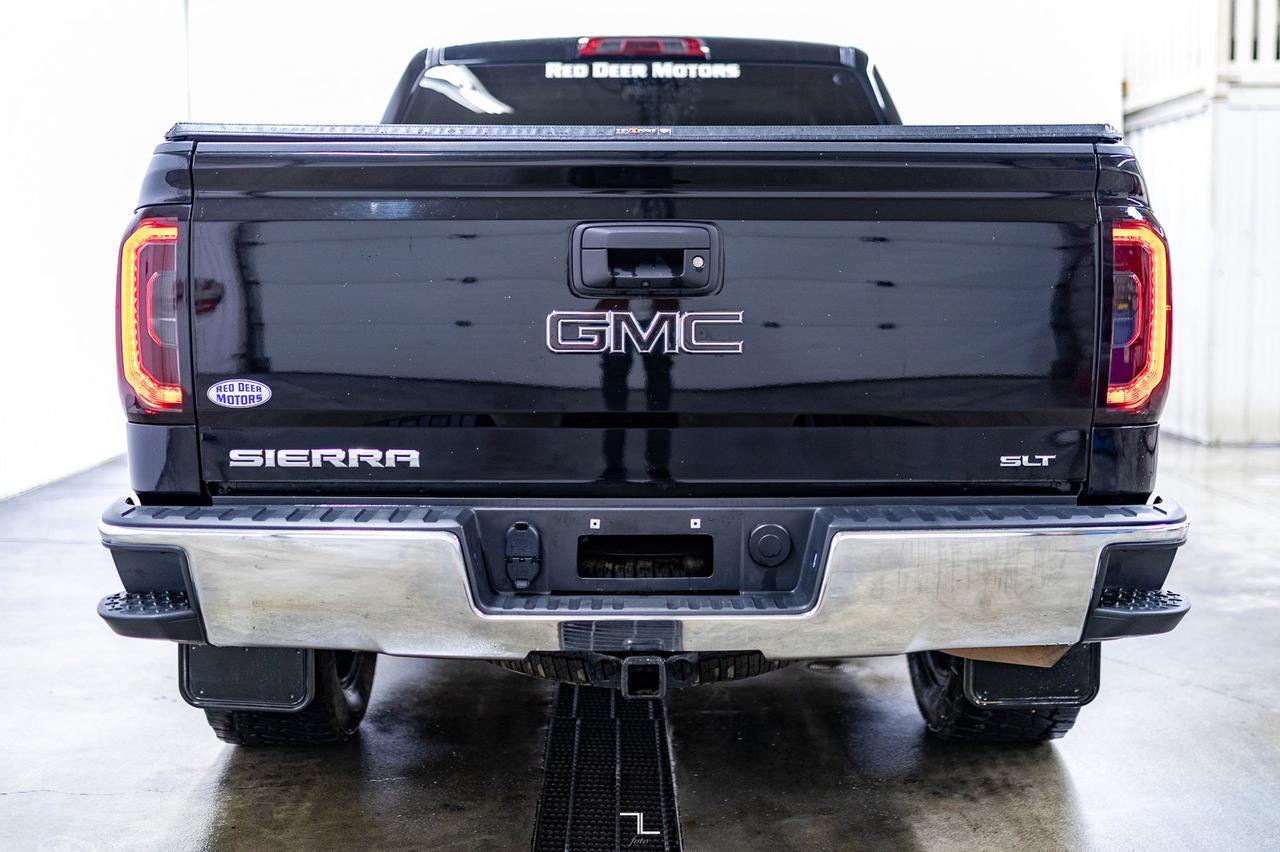 2018 GMC Sierra 1500 4x4 Crew Cab SLT Z71 Leather Roof BCam Red Deer AB