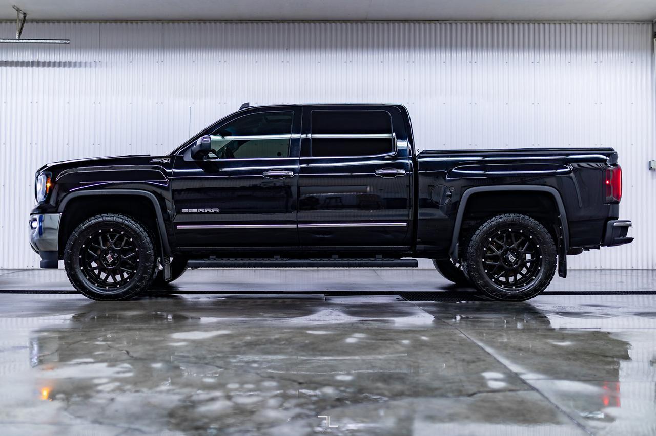 2018 GMC Sierra 1500 4x4 Crew Cab SLT Z71 Leather Roof BCam Red Deer AB