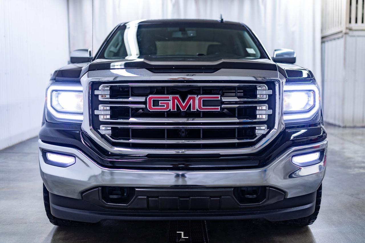 2018 GMC Sierra 1500 4x4 Crew Cab SLT Z71 Leather Roof BCam Red Deer AB
