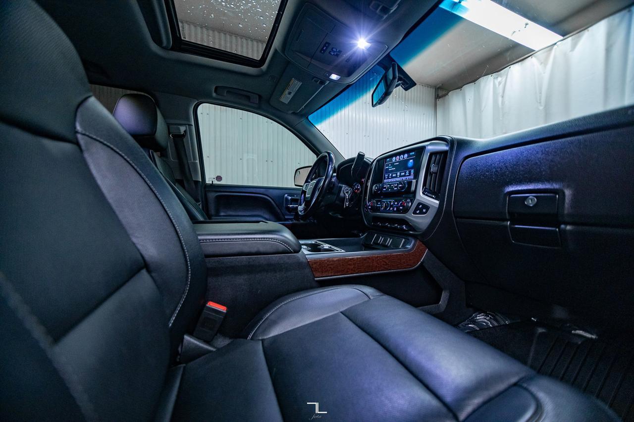 2018 GMC Sierra 1500 4x4 Crew Cab SLT Z71 Leather Roof BCam Red Deer AB