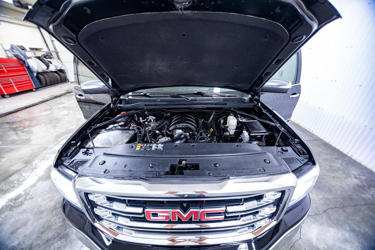 2018 GMC Sierra 1500 4x4 Crew Cab SLT Z71 Leather Roof BCam Red Deer AB