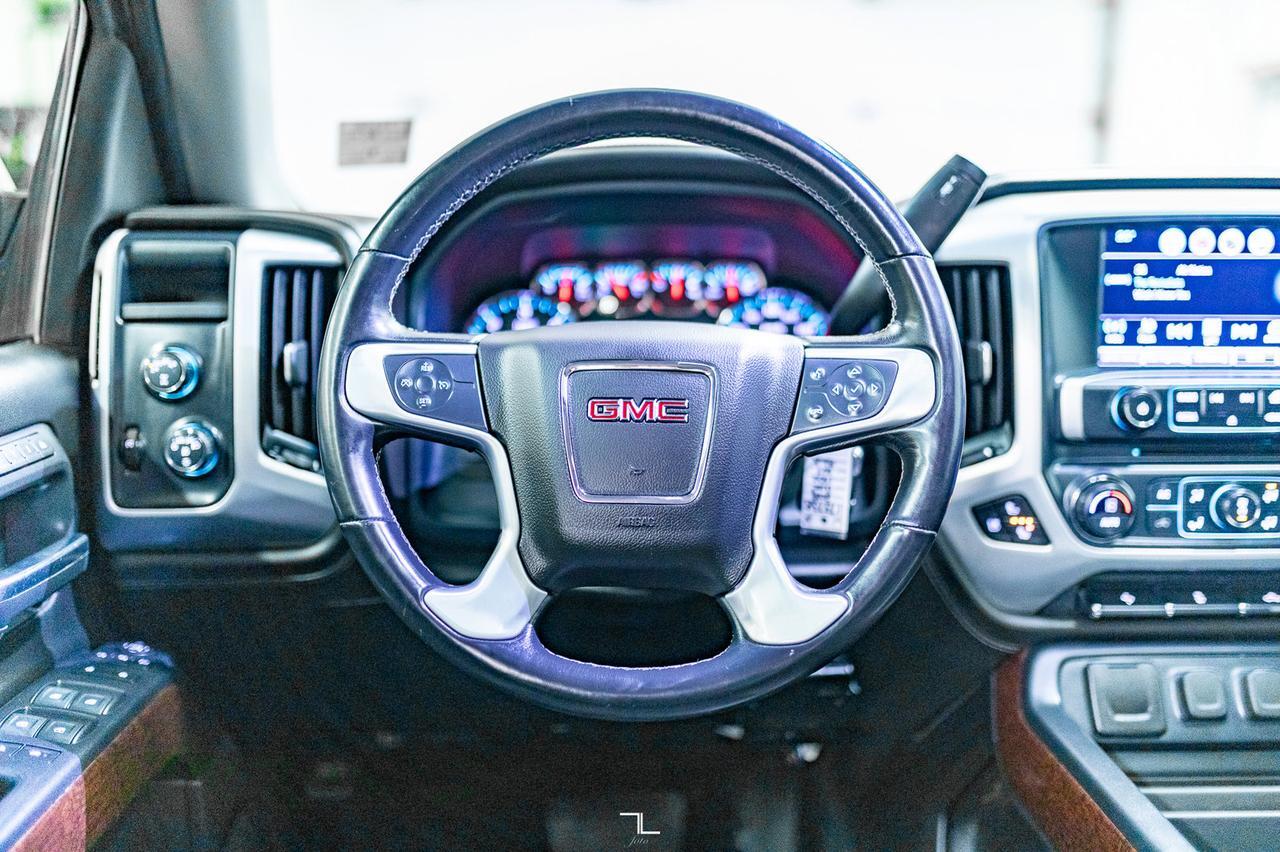 2018 GMC Sierra 1500 4x4 Crew Cab SLT Z71 Leather Roof BCam Red Deer AB