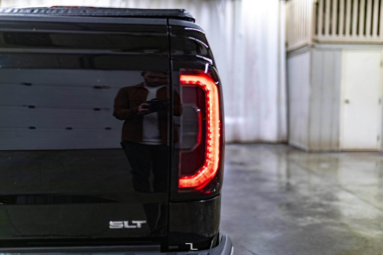 2018 GMC Sierra 1500 4x4 Crew Cab SLT Z71 Leather Roof BCam Red Deer AB