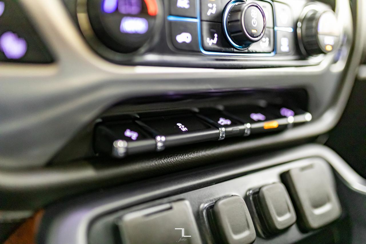 2018 GMC Sierra 1500 4x4 Crew Cab SLT Z71 Leather Roof Nav BCam Red Deer AB