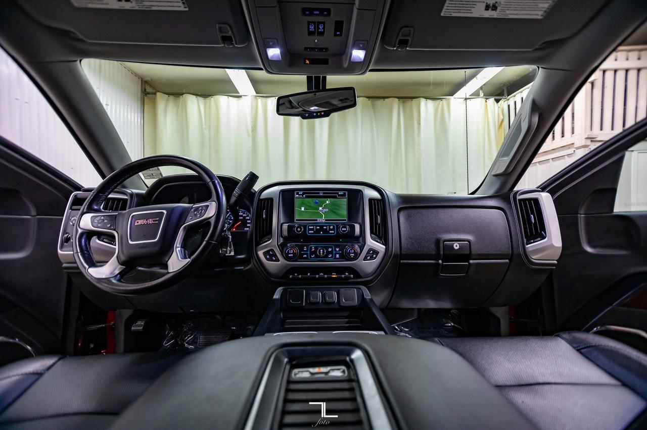 2018 GMC Sierra 1500 4x4 Crew Cab SLT Z71 Leather Roof Nav BCam Red Deer AB