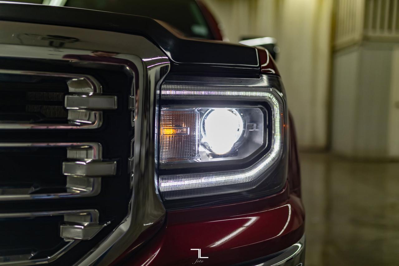 2018 GMC Sierra 1500 4x4 Crew Cab SLT Z71 Leather Roof Nav BCam Red Deer AB