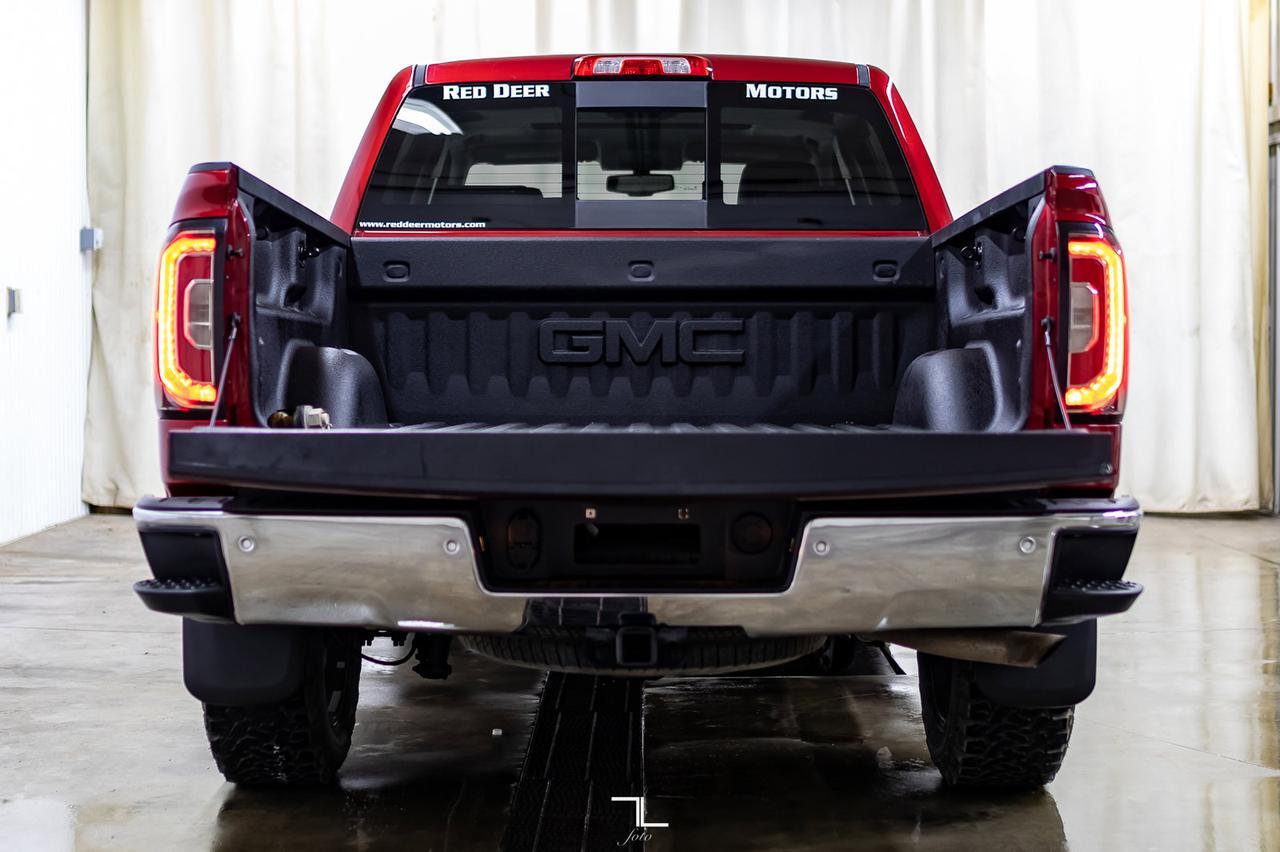 2018 GMC Sierra 1500 4x4 Crew Cab SLT Z71 Leather Roof Nav BCam Red Deer AB
