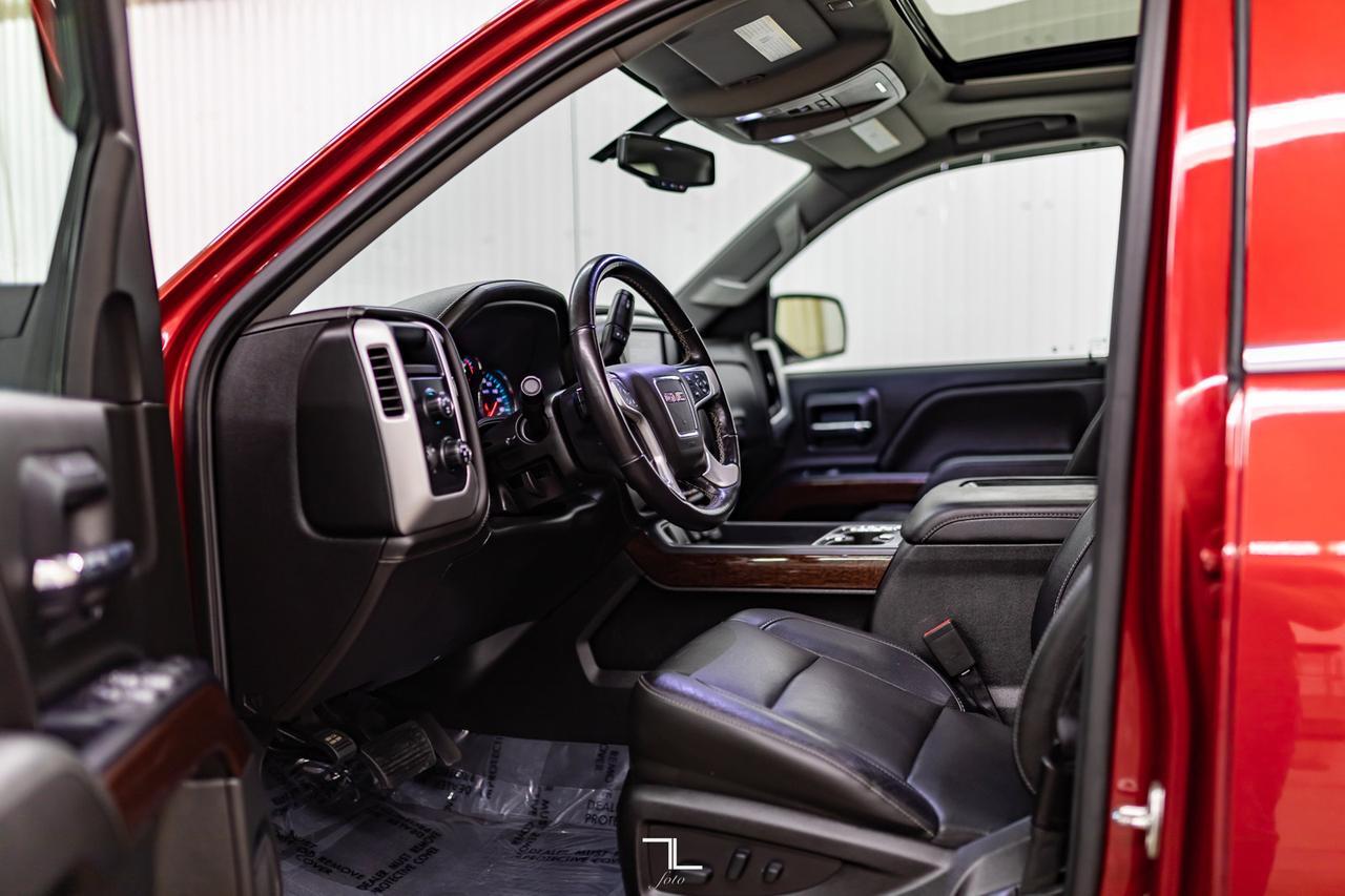 2018 GMC Sierra 1500 4x4 Crew Cab SLT Z71 Leather Roof Nav BCam Red Deer AB