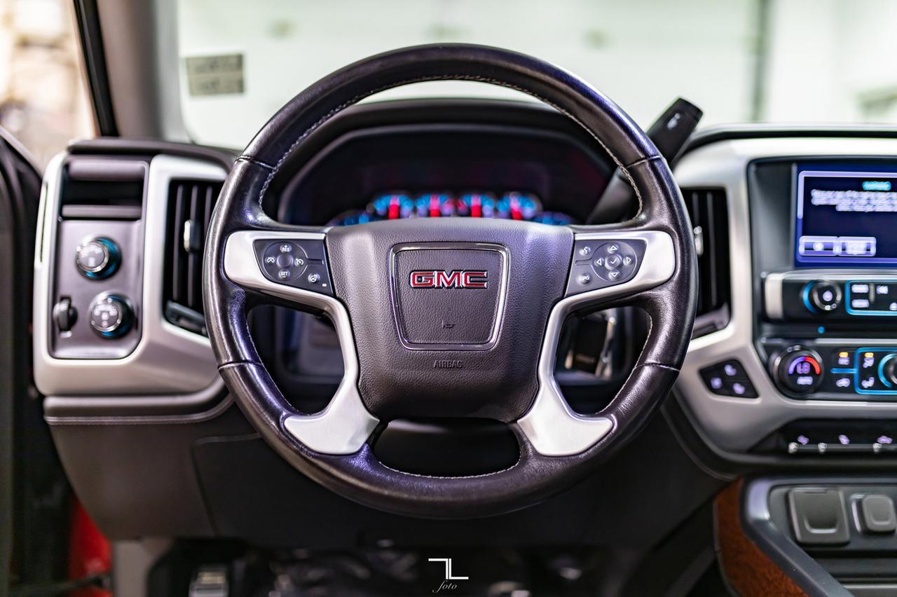 2018 GMC Sierra 1500 4x4 Crew Cab SLT Z71 Leather Roof Nav BCam Red Deer AB