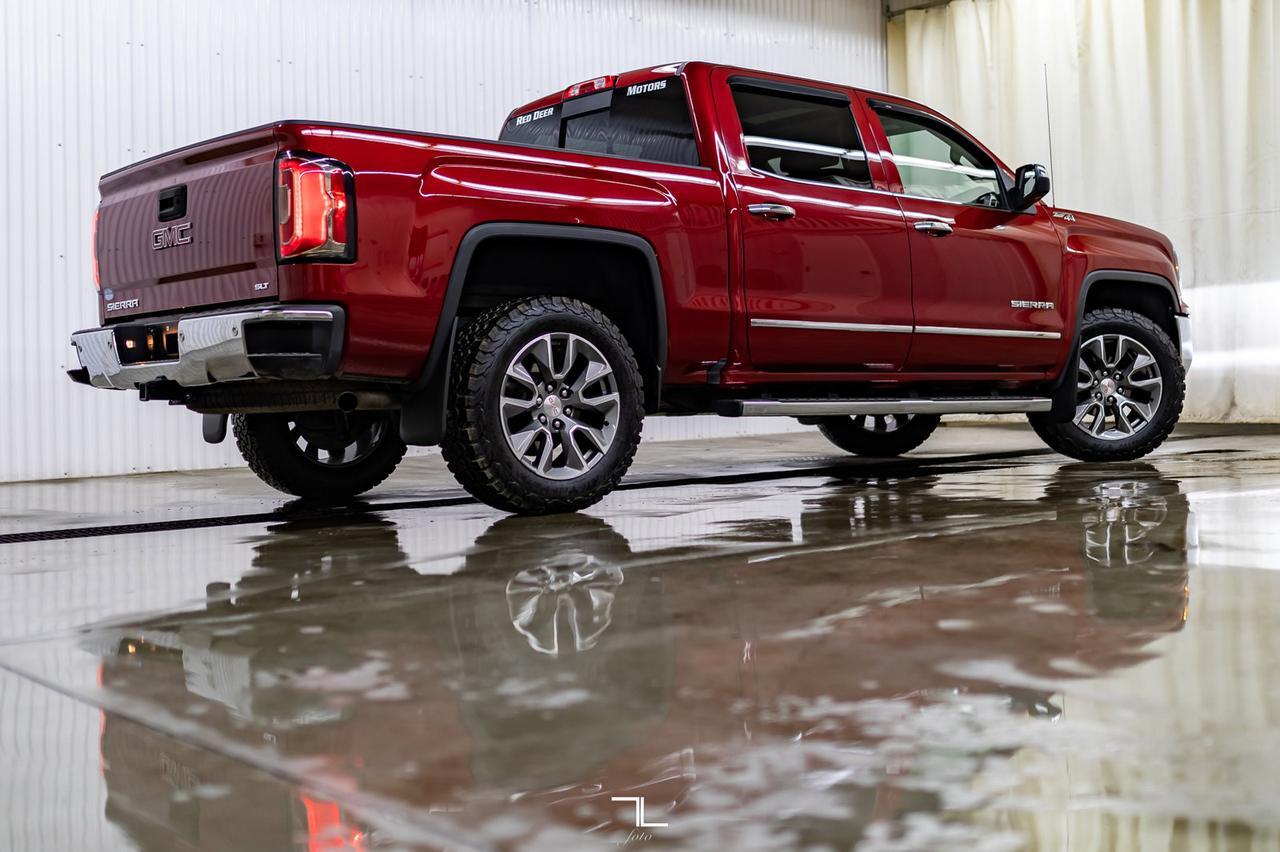 2018 GMC Sierra 1500 4x4 Crew Cab SLT Z71 Leather Roof Nav BCam Red Deer AB