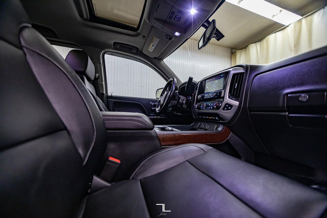 2018 GMC Sierra 1500 4x4 Crew Cab SLT Z71 Leather Roof Nav BCam Red Deer AB