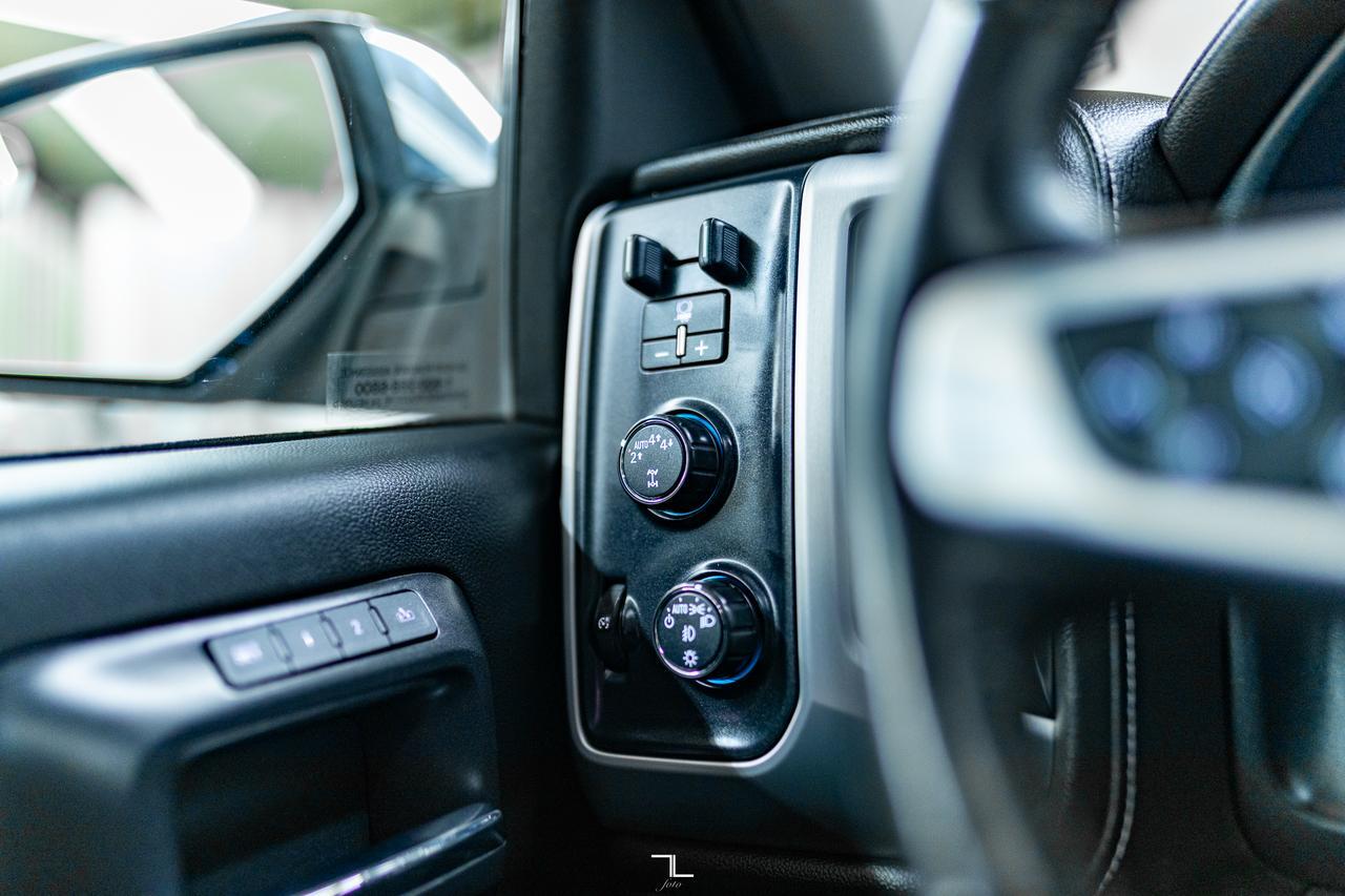 2018 GMC Sierra 1500 4x4 Crew Cab SLT Z71 Leather Roof Nav Red Deer AB